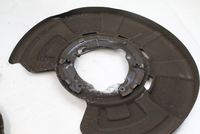 BMW E70 X5M F15 F85 X5M E71 F16 F86 Rear Brake Discs Cover Plates 6779536 gallery