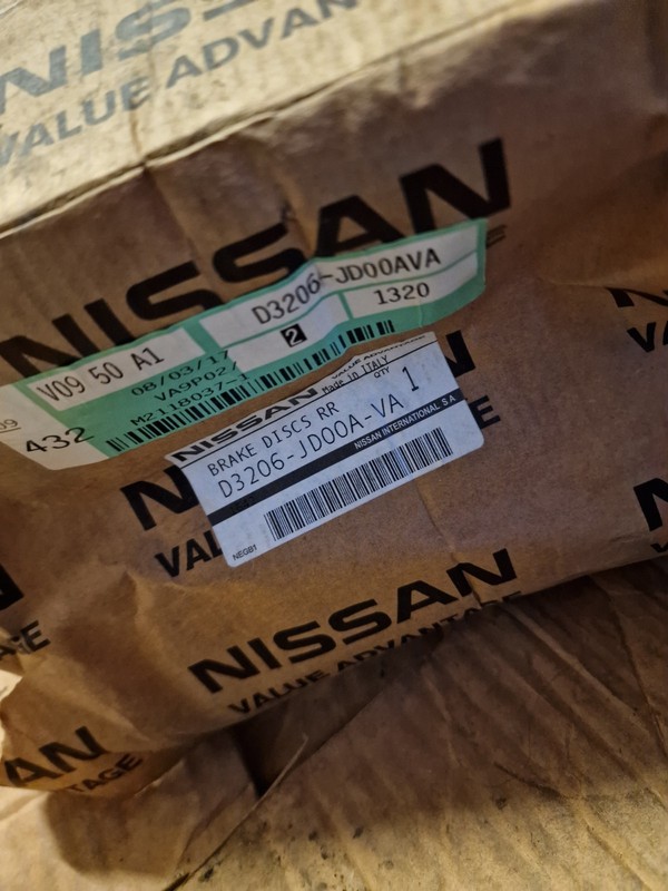 GENUINE NEW NISSAN JUKE 2010 – 2019 E NV200 REAR BRAKE DISCS X2 D3206JD00AVA