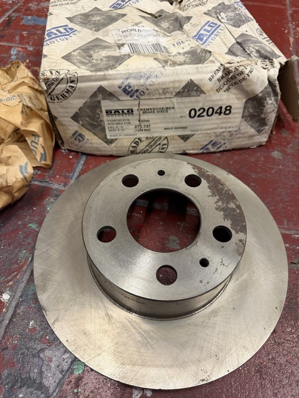 1975-1985 Volvo 240 Balo Front Brake Disc 270 737
