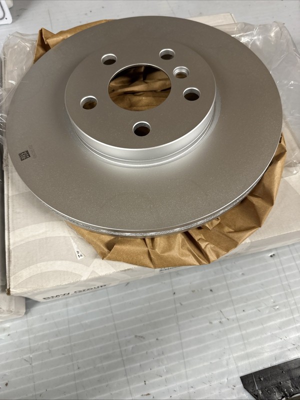 BMW X1/2 Series F49/F45 Pair Brake Discs #34116860957 #6860957 (Genuine) gallery