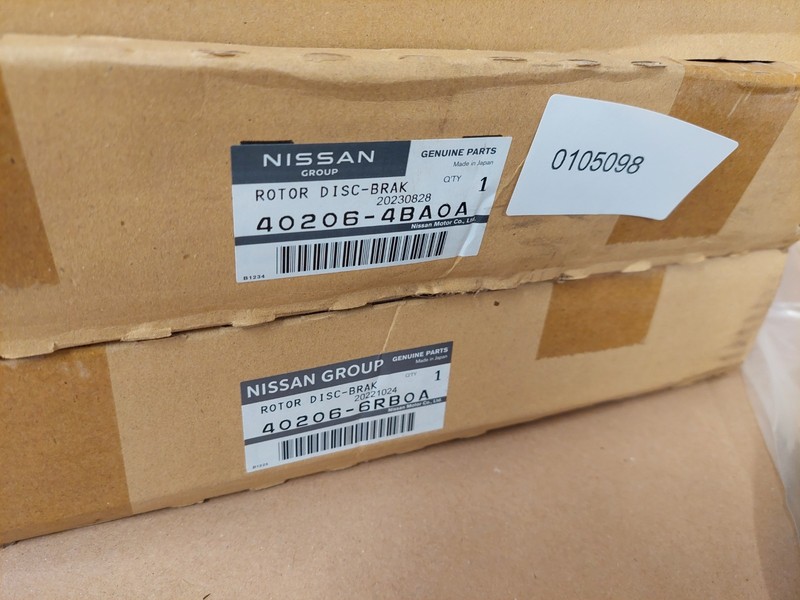 Nissan X-Trail T32 Front Brake Disc Set 402064BA0A Qashqai 1.6 2014-2022 Genuine gallery