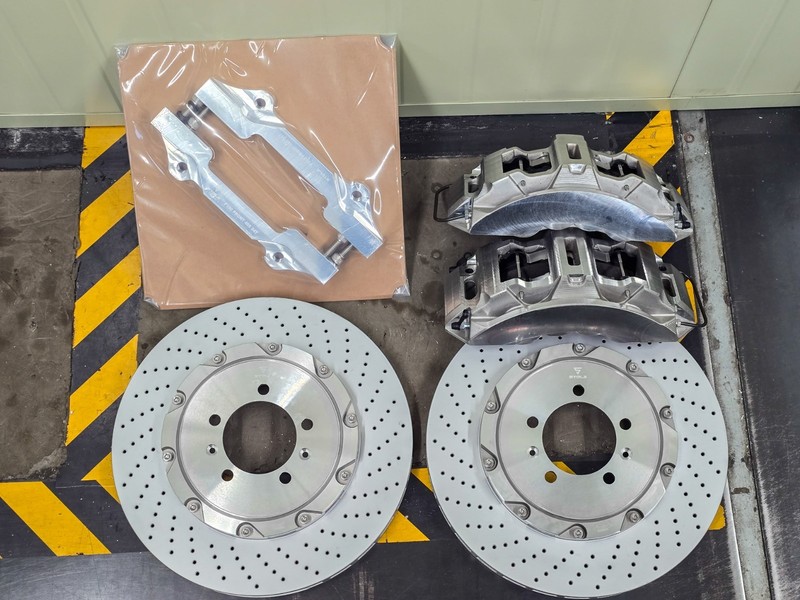 BIG BRAKE FRONT 8P (405×34) / BMW (2005 – 2023) 5 SERIES (E60, F10, G30)