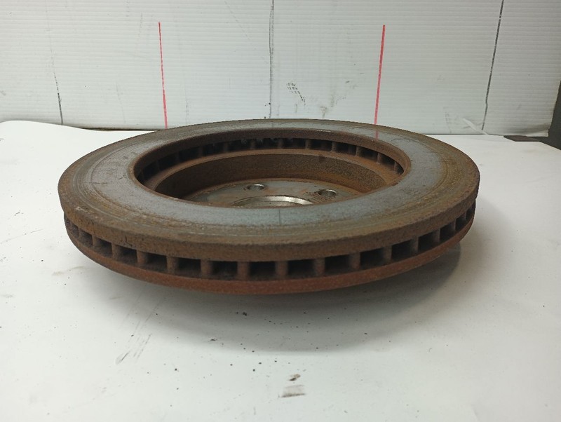 Front Rotor from 2002 Chevrolet Silverado 1500 12701704 gallery