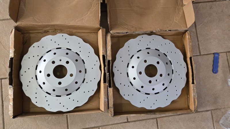 Audi C7 A6 S6 A7 S7 A8 S8 Rs7 front 390mm Scalloped Drilled Brake Disks