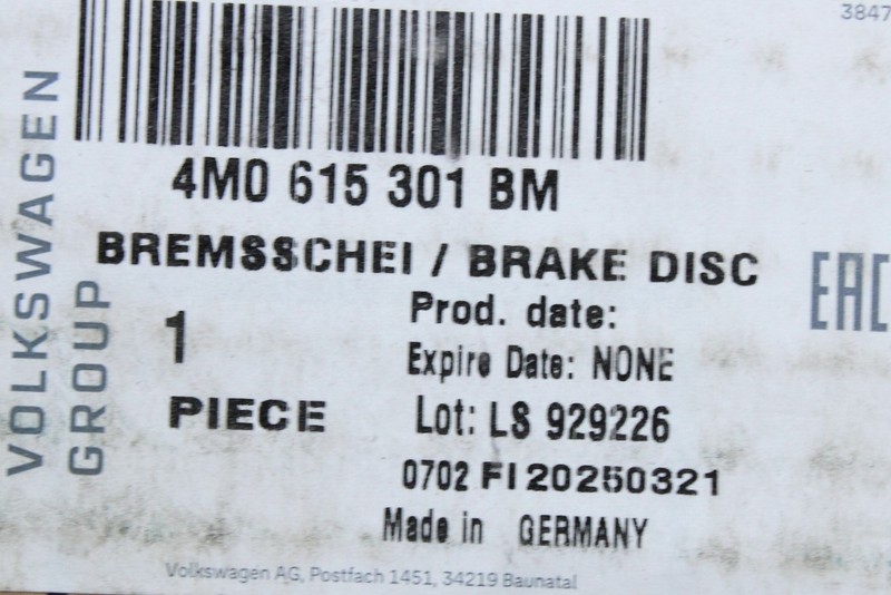 Genuine VW Touareg 18-on Audi Q7 16-on Q8 front brake disc x1 (left) 4M0615301BM gallery