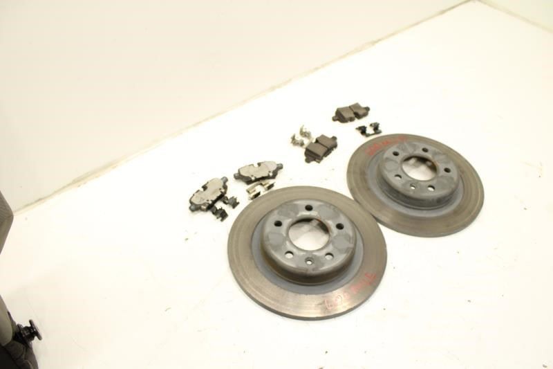 2024-2025 Chevrolet Trax 1.2L FWD Rear Disc Brake Rotors w Pads 640 Mileage OEM gallery