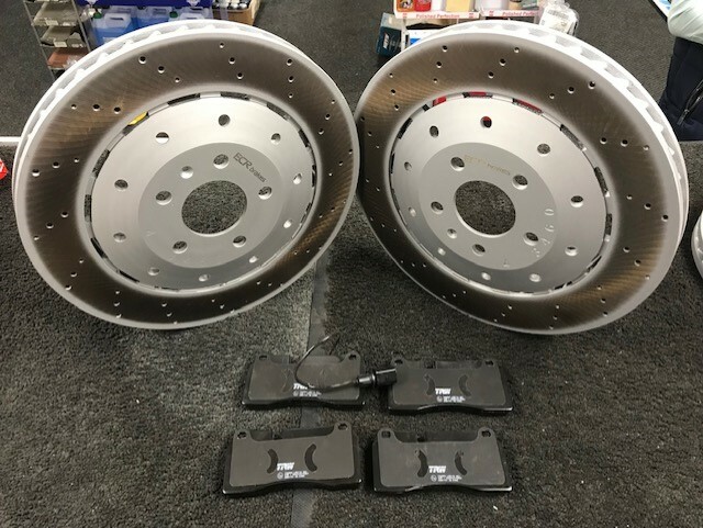 FOR AUDI R8 CROSS DRILLED 2 PIECE BRAKE DISC APEC BRAKE PAD FRONT REAR 365/356mm gallery
