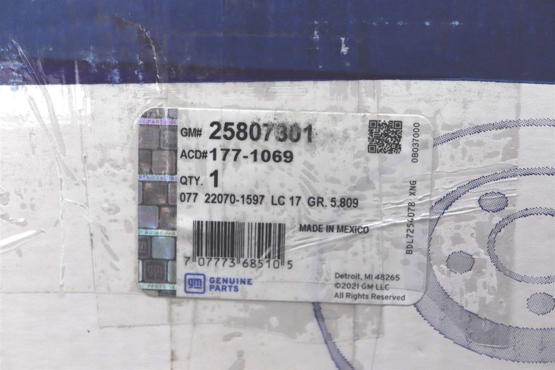 NEW OE GM Disc Brake Rotor Rear 25807301 Silverado Sierra 2500 3500 HD 2011-2015 gallery
