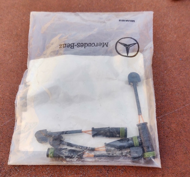 Brake Pad Wear Sensor A9065401317 Genuine MERCEDES-BENZ - Set of Four Pieces