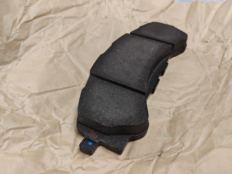 OEM FRONT BRAKE PAD SET OF 4 19-25 FORD RANGER/ BRONCO KB3C2001A (AGRADE Q1B) gallery