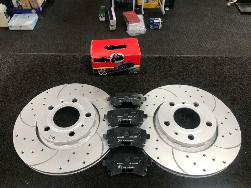 Q5 TFSI E QUATTRO COMPETITION 55 FRONT REAR DRILLED GROOVED BRAKE DISCS & PADS gallery