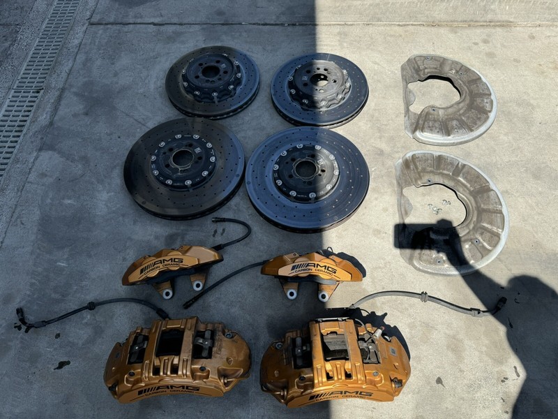 2016 Mercedes E63 CLS63 AMG Carbon Ceramic Rotors Brakes Set Brake 212 218 OEM