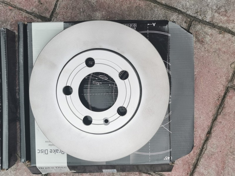 2x Juratek 239mm Coated Front Brake Discs VW POLO 9N 01-09 FABIA 99-05 Quality gallery