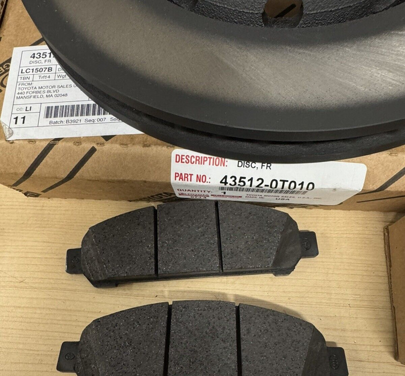 2009-2015 TOYOTA VENZA FRONT BRAKE KIT OEM ROTORS & BRAKE PAD KIT NEW (no shims) gallery