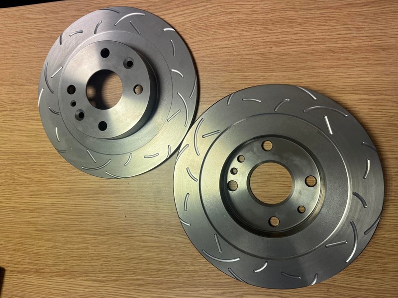 2x CG MOTORSPORT GROOVED BRAKE DISCS FOR MAZDA MX5 1.8 (FRONT)