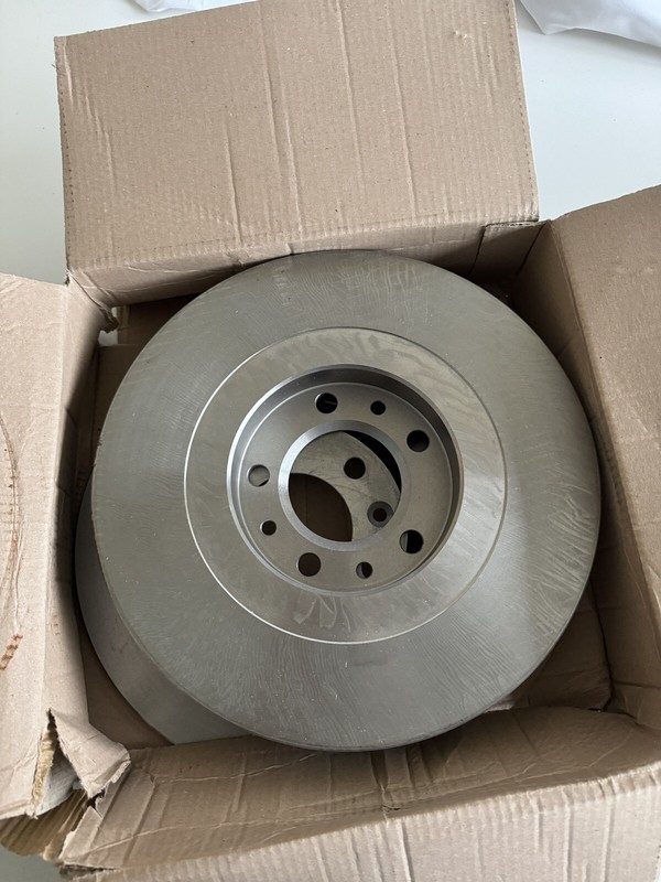 2x Brake Discs Pair fits VAUXHALL GRANDLAND X Rear 1.2 1.5D 1.6D 2.0D Rusted