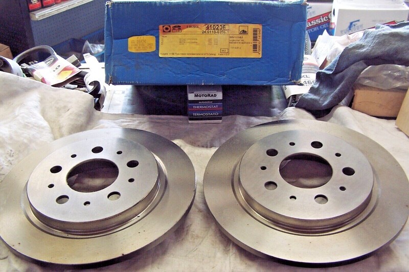 VOLVO REAR BRAKE ROTORS PAIR(2) FITS 760 780 940 960 1988-97 OE # 1359290 * ATE*