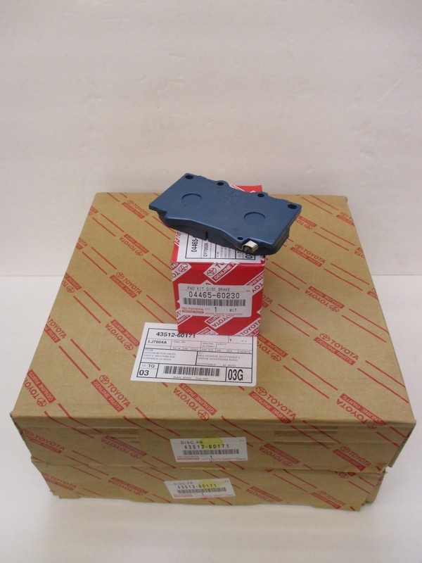 LEXUS OEM FACTORY FRONT BRAKE PADS AND ROTOR SET 2002-2007 LX470