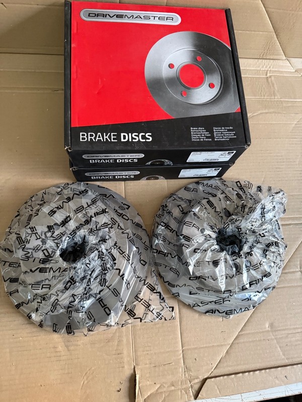 Fits Toyota RAV4 Rear Brake Discs Pair 302mm 4243142040 Drivemaster DMD040 gallery