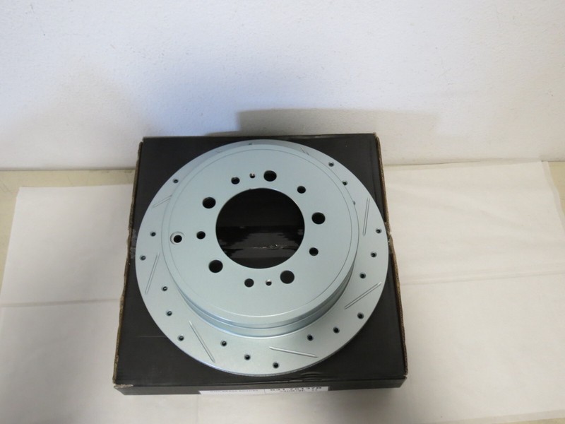 Dynamic Friction Company 631-76137R Brake Rotor Drilled And Slotted Silver gallery