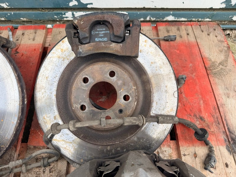Audi Q7 4M 2019-24 Diesel Brake Discs And Calipers Set 4M0615301AS Front & Back gallery