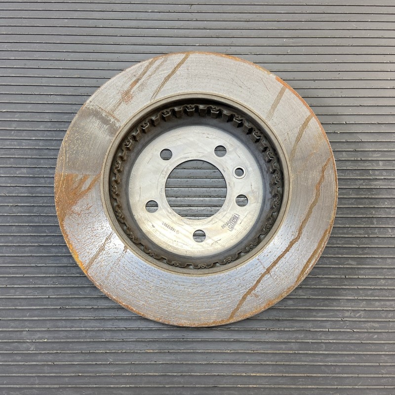2020-2023 Land Rover Defender Rear Brake Rotors LPLA-2A315-AC 79k Miles OEM gallery