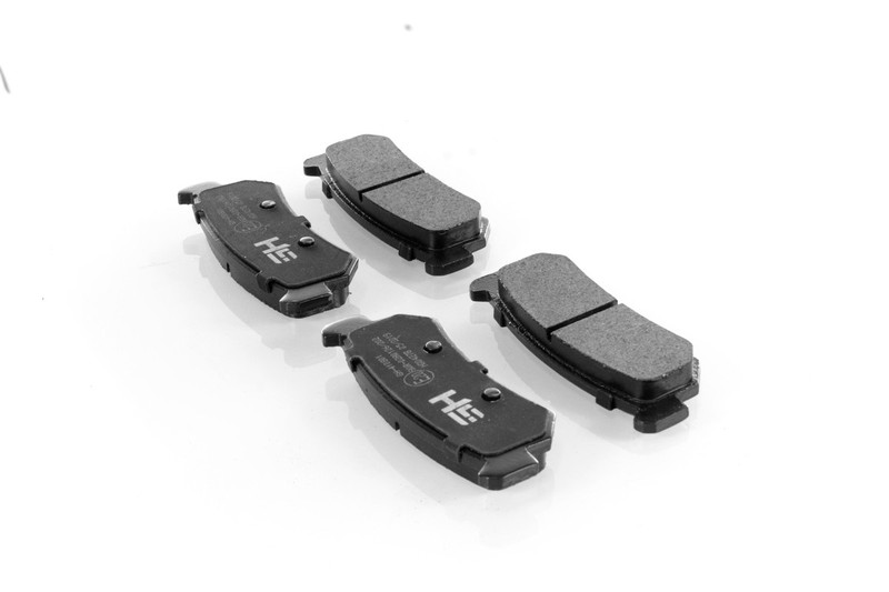 1x Rear Brake Pad Kit for Daewoo Nubira Wagon 1997-, Laces 2004- gallery