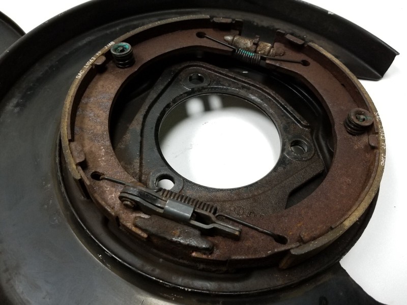 13 14 15 16 GMC Acadia Rear Brake Disc Rotor Guard Left & Right Pair OEM gallery