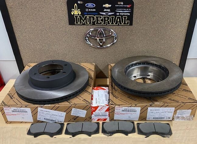 2003-2007 TOYOTA SEQUOIA GENUINE OEM FRONT BRAKE ROTORS TCMC BRAKE PAD KIT