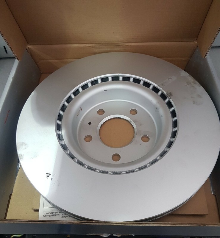 MDC2262C FRONT BRAKE DISC(1) A4 S4 A5 S5 A6 S6 A7 Q5 MACAN 1.8 2.0 3.0 3.2 2.9