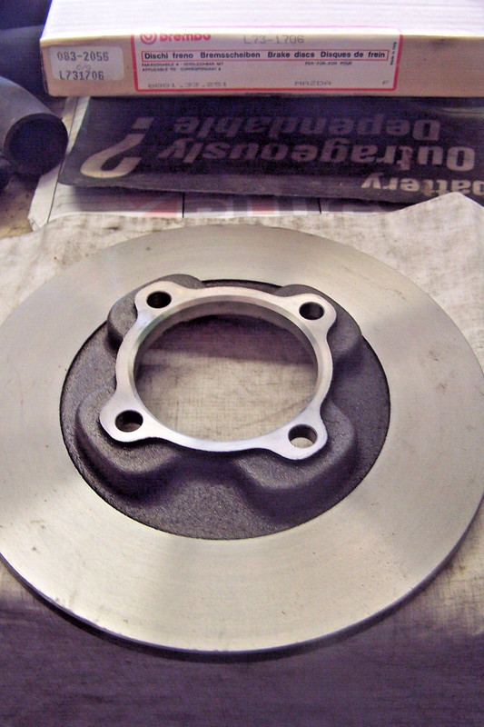 BRAKE ROTOR FRONT FITS MAZDA GLC 1981-85 *MADE IN ITALY BREMBO* 08323056 N/O/S