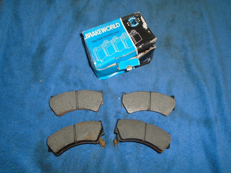 Suzuki Baleno 1.6 1999-01, 1.8 1999-02 NOS Brakeworld Front Brake Pads