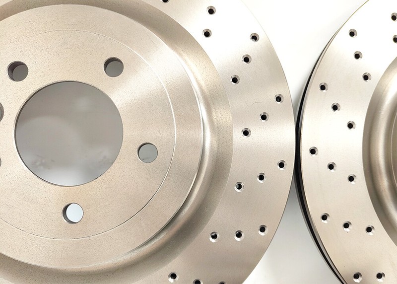 HA Brake Discs Brake Pads For Range Rover Sport 3.0 TDV6 4.4 5.0 L494 Drilled gallery