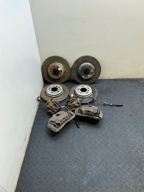 BMW 3 E90 E91 2011 Petrol Brake Discs and Calipers Adjusted LJO20618