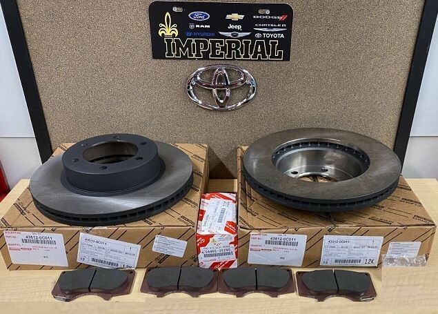 2003-2007 TOYOTA SEQUOIA GENUINE OEM FRONT BRAKE ROTORS & BRAKE PAD KIT