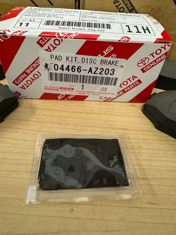 2010-2022 LEXUS GX460 GENUINE OEM REAR BRAKE ROTORS AND TCMC BRAKE PAD KIT gallery