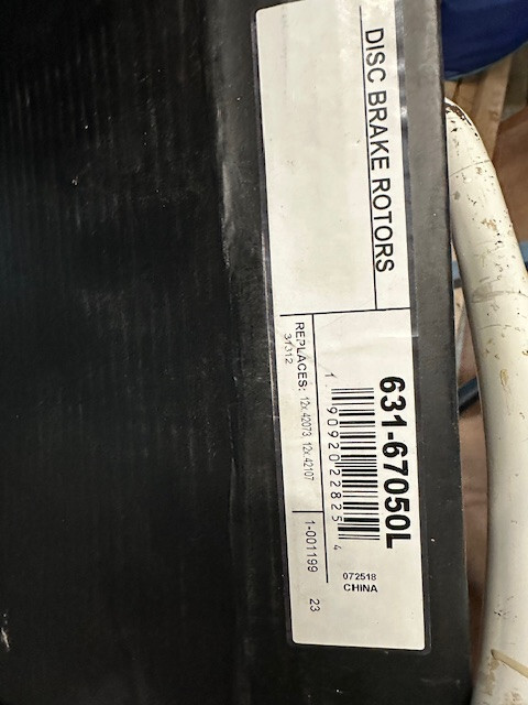 Nissan Rear Brake Rotors Set of Two with Pads-New Condition gallery