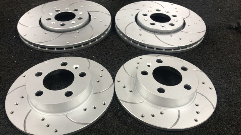 FOR MINI ONE AND COOPER S FRONT & REAR DRILLED GROOVED BRAKE DISCS SET (NO PADS)