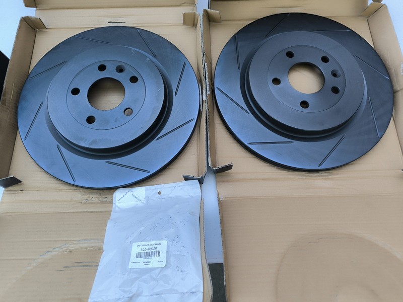 R1 Concepts Rear Brakes Rotors Kit |Rear Brake Pads| Brake Rotors WCYH1-54215