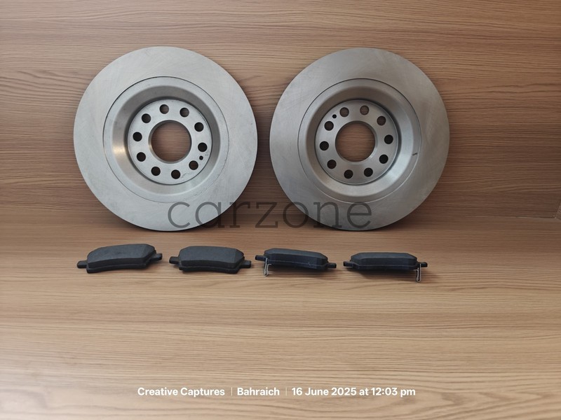 Rear Brake Disc Rotor With Rear Brake Pads For Mahindra XUV 700 2021-2024 gallery