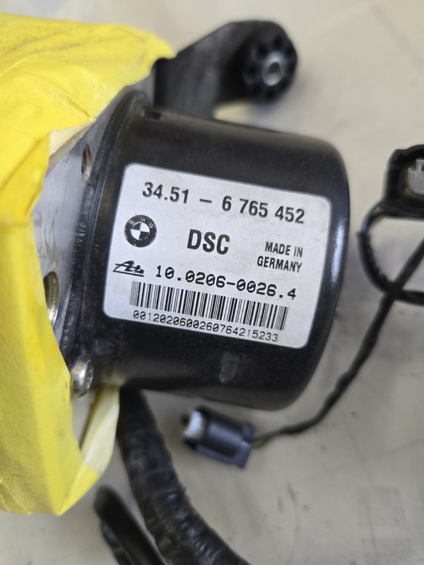 2004 BMW 325ci Abs Control Unit Complete
