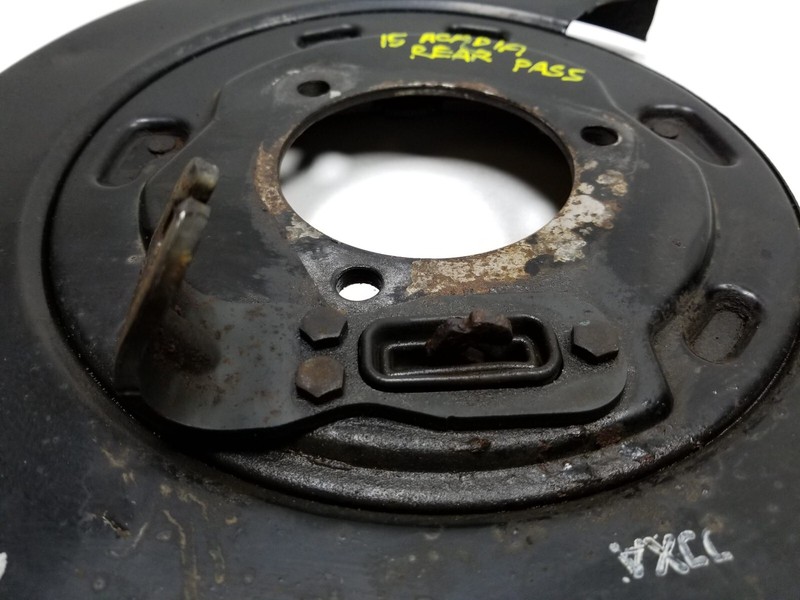 13 14 15 16 GMC Acadia Rear Brake Disc Rotor Guard Left & Right Pair OEM gallery