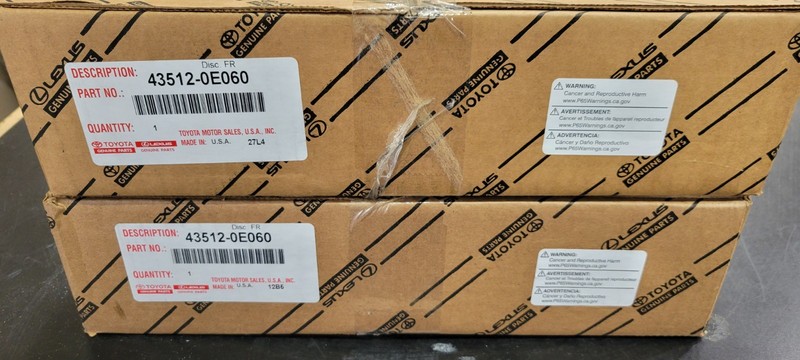 2 – Toyota Highlander Front Brake Rotors GENUINE OEM PART 43512-0E060