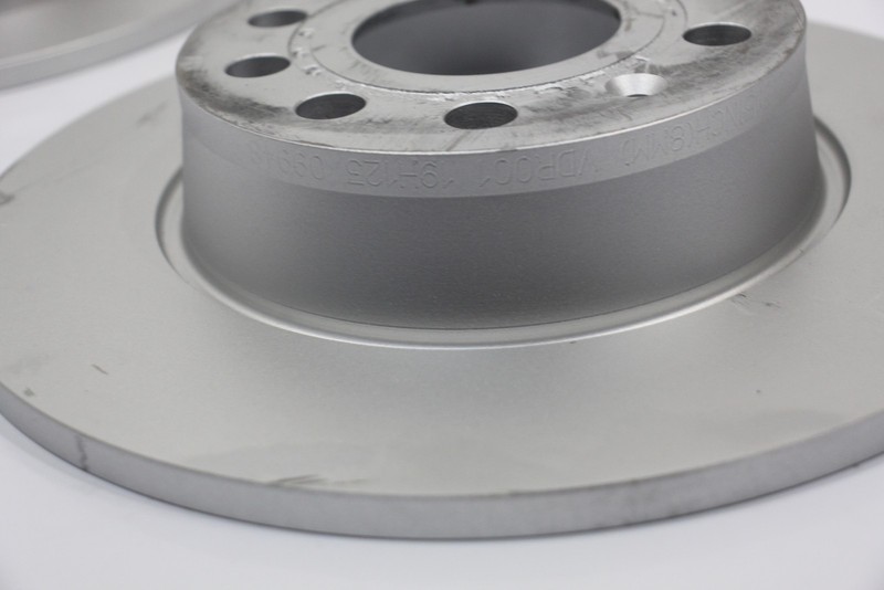VW Caddy 2K Rear Brake Discs 272x10mm 5x112 New Genuine 5Q0615601D gallery