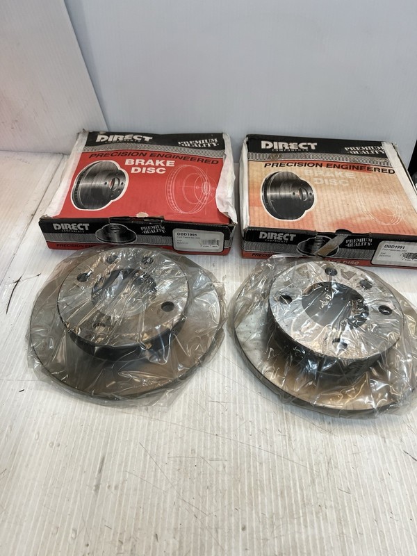 Ford Fiesta Brake Discs DBD1991 / BDC3120 – Direct Components NOS Pair