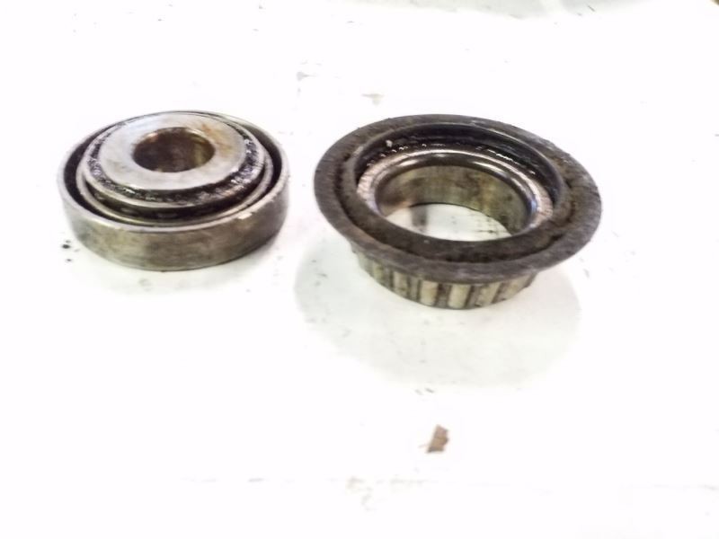 2wd Front Wheel Bearing Fits 05 06 07 Ford F250 F350 gallery