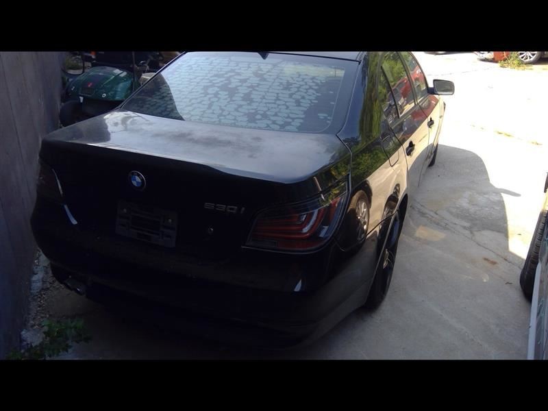 Front Brakes Rotor Only Excluding Xi Thru 9/06 Fits 04-07 BMW 525i 1061819 gallery