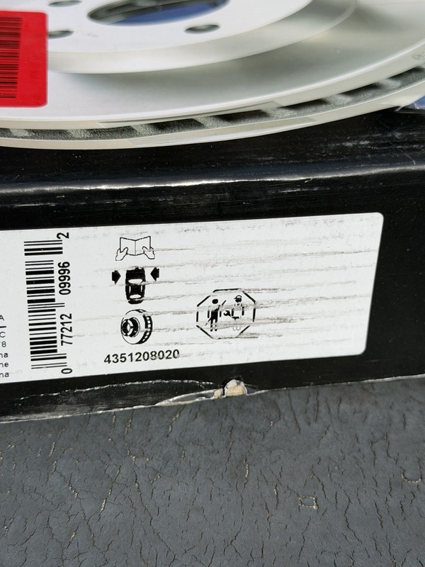 50011219 Bosch Brake Disc Front Driver or Passenger Side Right Left Left/Right gallery