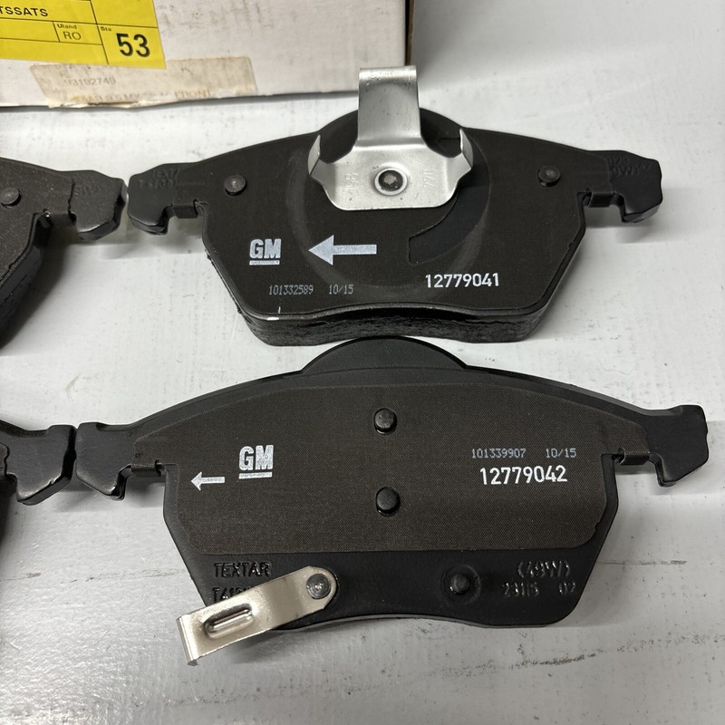 Front Brake Pad Set For Saab 9-3/9-5 1997 On Genuine 93192749 gallery