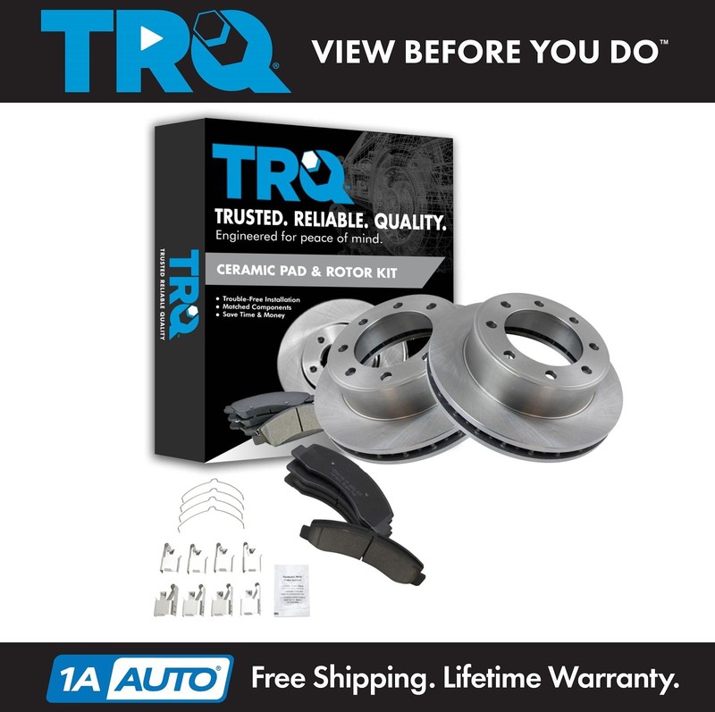 TRQ Ceramic Brake Pad & Rotor Kit Front Set for 00-05 Ford Excursion